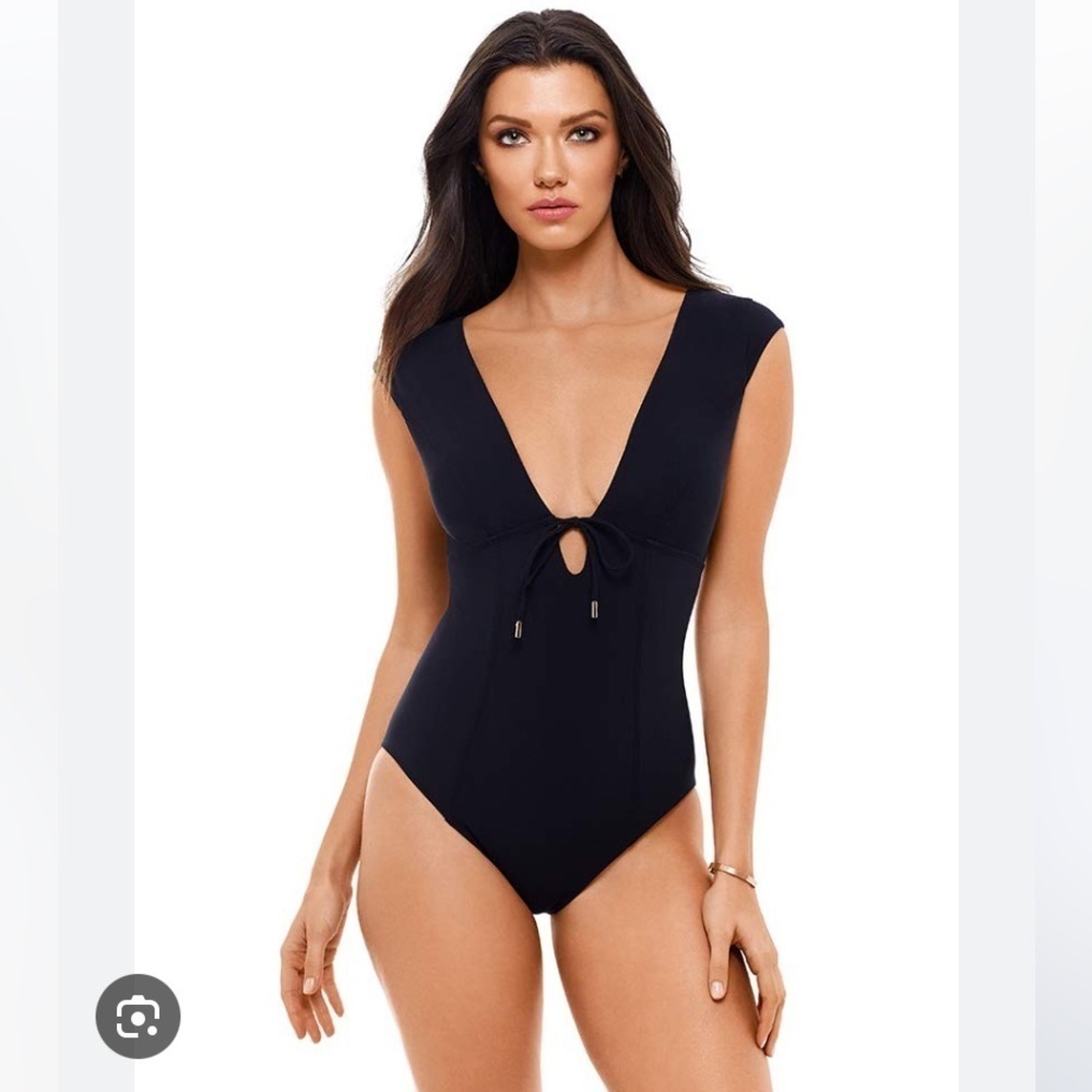 Amoressa by Miraclesuit NWT Black One Piece Shapewear Bathing Suit Size 14
